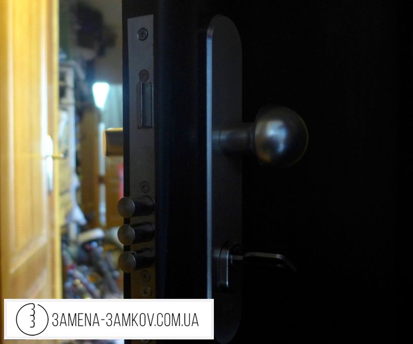 Установка новых замков. Установка новых замков.